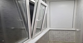 Пластиковые окна на лоджию Ханты-Мансийск цена от 9844 руб. м/п. за 50 часов